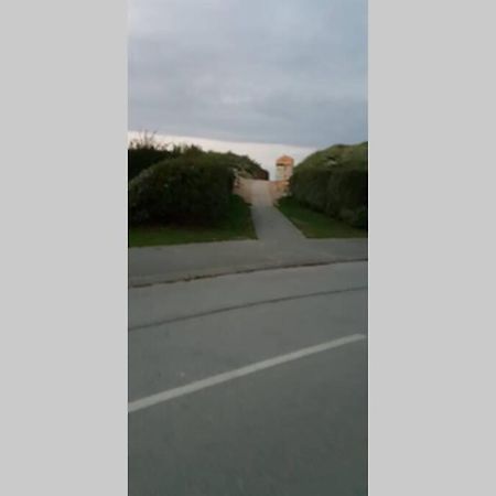 8 Berth Caravan On The Fab Presthaven Beach Resort Prestatyn Ngoại thất bức ảnh
